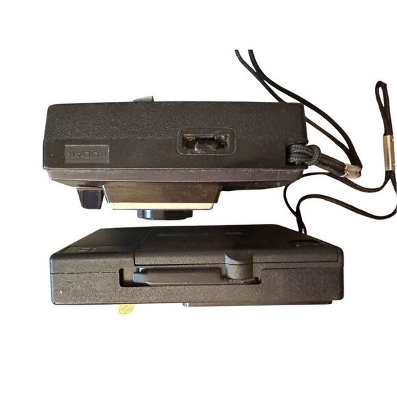 Bundle Vintage Kodak Camera Instamatix X15 & Kodak Disc 3100 Booklet Untest - Picture 8 of 11